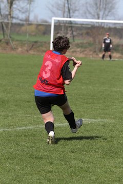Bild 145 - Frauen am 10.4.11